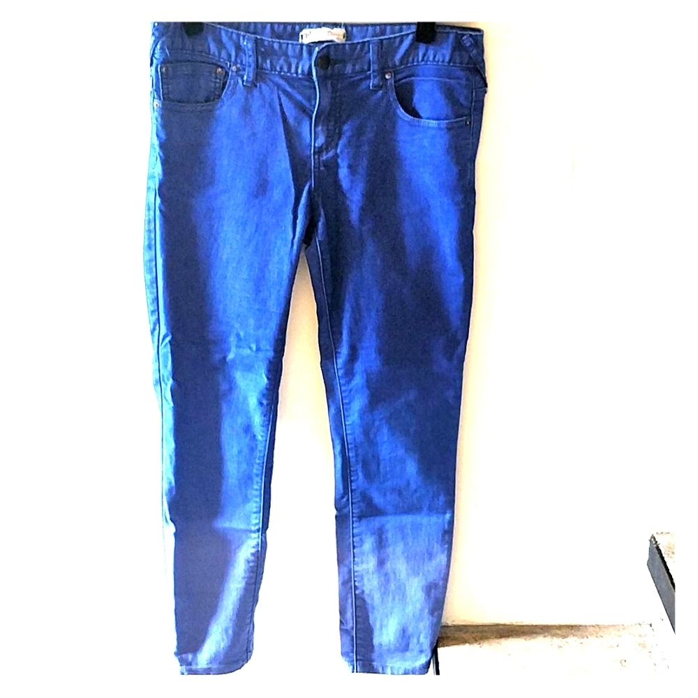 Free people blue ombre cropped jeans